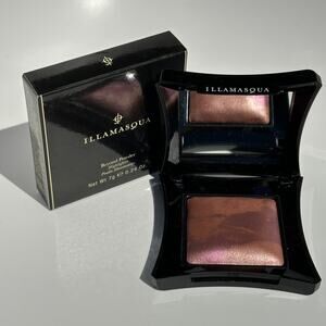 Illamasqua Beyond Powder Highlighter Compact Risque Risqué Gorgeous Coral Pink7g